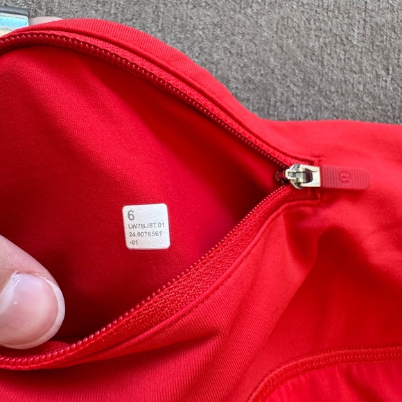 lululemon speed up shorts - Picture 6 of 7